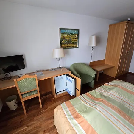 Landgasthof Engel 3* Gams